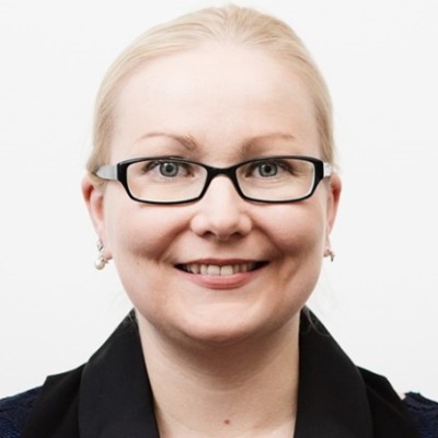Naisen kasvokuva